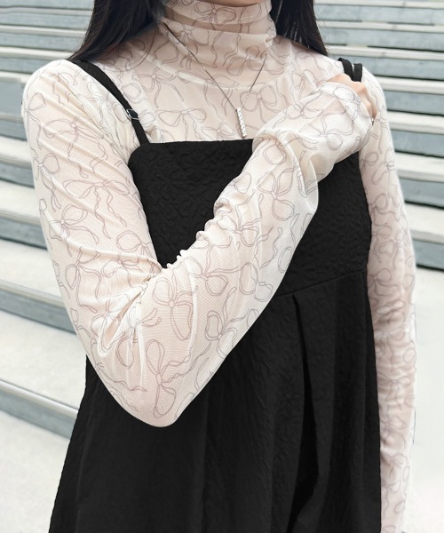 Doux Belle(ドゥーベル)の「タートルネックリボンシアートップス(Tシャツ/カットソー・レディース・ブラック/グレー/オフホワイト・MEDIUM)」の15枚目の写真