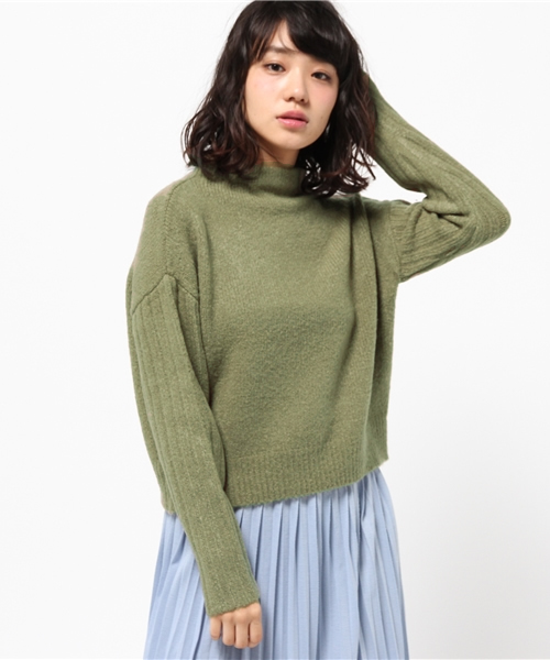 one after another NICE CLAUP(ワンアフターアナザーナイスクラップ)の「【SEDA12月号掲載 ナイスクラップ】ボトルネックタートルニット(ニット/セーター・レディース・カーキ/ブラック/アイボリー/ライトグレー・FREE)」の8枚目の写真