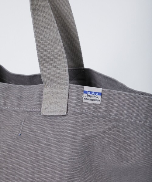 In・stru(men-tal).（インストルメンタル）の「【MIHARAYASUHIRO/ミハラヤスヒロ】COTTON CANVAS TOTEBAG（トートバッグ・メンズ・ブラック/ホワイト/ライトグレー・FREE）」の13枚目の写真
