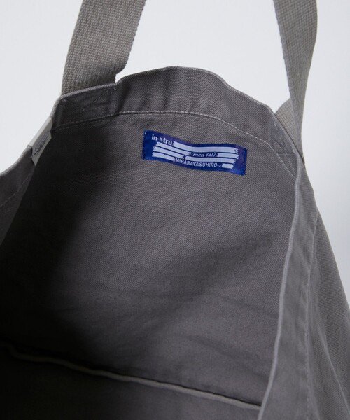 In・stru(men-tal).（インストルメンタル）の「【MIHARAYASUHIRO/ミハラヤスヒロ】COTTON CANVAS TOTEBAG（トートバッグ・メンズ・ブラック/ホワイト/ライトグレー・FREE）」の15枚目の写真