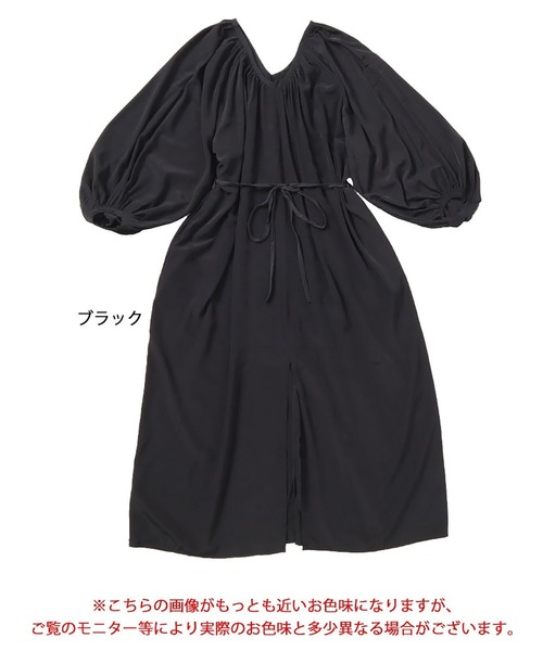 GOLDJAPAN(ゴールドジャパン)の「前後2wayバルーン袖Vネックワンピース【大きいサイズ対応】(ワンピース・レディース・ブラック・LL~3L)」の17枚目の写真