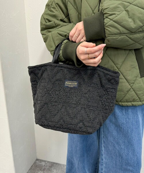 PENDLETON（ペンドルトン）の「【PENDLETON/ペンドルトン】フリースキルトトートバック（トートバッグ・レディース・ベージュ/ブラック・FREE）」の10枚目の写真