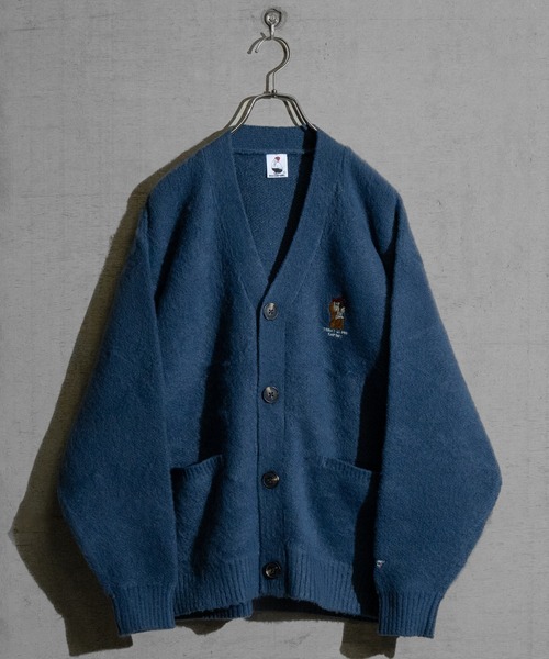 Red Cap Girl(レッドキャプガール)の「【a-r】〔Red Cap Girl/レッドキャップガール〕モヘアライク ダブルジャガード ガール刺繍 カーディガン(カーディガン/ボレロ・メンズ・ブルー/ブラック/グレイッシュベージュ・MEDIUM/LARGE)」の3枚目の写真
