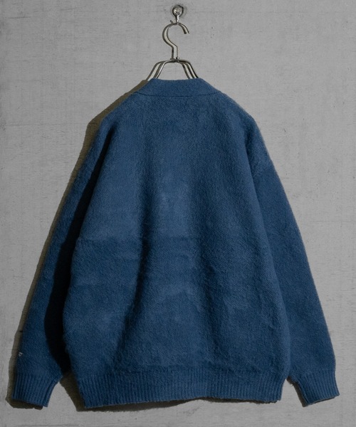 Red Cap Girl(レッドキャプガール)の「【a-r】〔Red Cap Girl/レッドキャップガール〕モヘアライク ダブルジャガード ガール刺繍 カーディガン(カーディガン/ボレロ・メンズ・ブルー/ブラック/グレイッシュベージュ・MEDIUM/LARGE)」の6枚目の写真