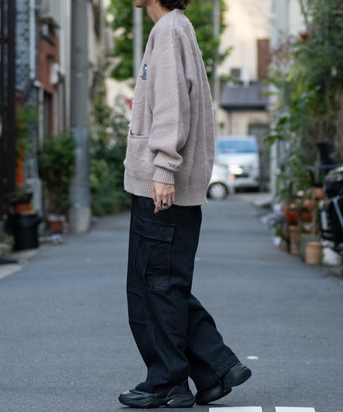 Red Cap Girl(レッドキャプガール)の「【a-r】〔Red Cap Girl/レッドキャップガール〕モヘアライク ダブルジャガード ガール刺繍 カーディガン(カーディガン/ボレロ・メンズ・ブルー/ブラック/グレイッシュベージュ・MEDIUM/LARGE)」の20枚目の写真