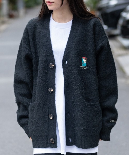 Red Cap Girl(レッドキャプガール)の「【a-r】〔Red Cap Girl/レッドキャップガール〕モヘアライク ダブルジャガード ガール刺繍 カーディガン(カーディガン/ボレロ・メンズ・ブルー/ブラック/グレイッシュベージュ・MEDIUM/LARGE)」の9枚目の写真