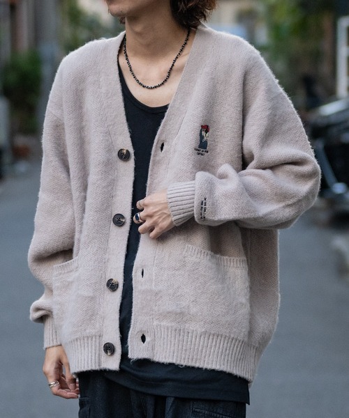 Red Cap Girl(レッドキャプガール)の「【a-r】〔Red Cap Girl/レッドキャップガール〕モヘアライク ダブルジャガード ガール刺繍 カーディガン(カーディガン/ボレロ・メンズ・ブルー/ブラック/グレイッシュベージュ・MEDIUM/LARGE)」の15枚目の写真