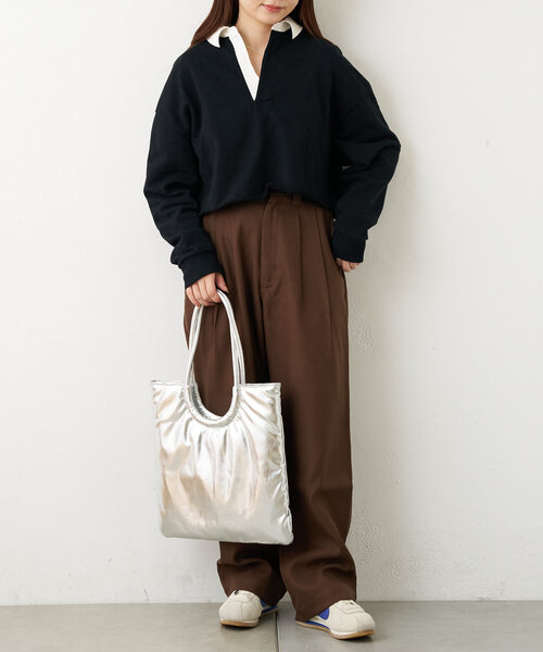 Actually（アクチュアリー）の「フェイクレザーラウンドハンドル フラットバッグ（トートバッグ・レディース・ブラック/アイボリー/ゴールド/シルバー・0）」の16枚目の写真