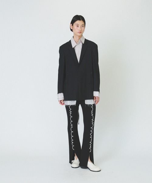 soduk(スドーク)の「invisible zip jacket(テーラードジャケット・レディース・ベージュ/ブラック・FREE)」の11枚目の写真