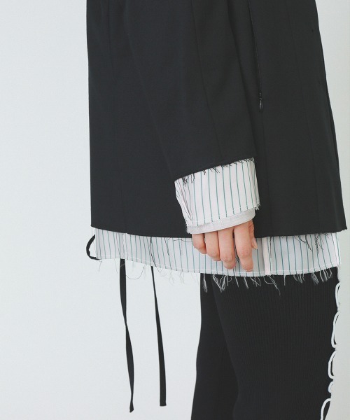 soduk(スドーク)の「invisible zip jacket(テーラードジャケット・レディース・ベージュ/ブラック・FREE)」の16枚目の写真