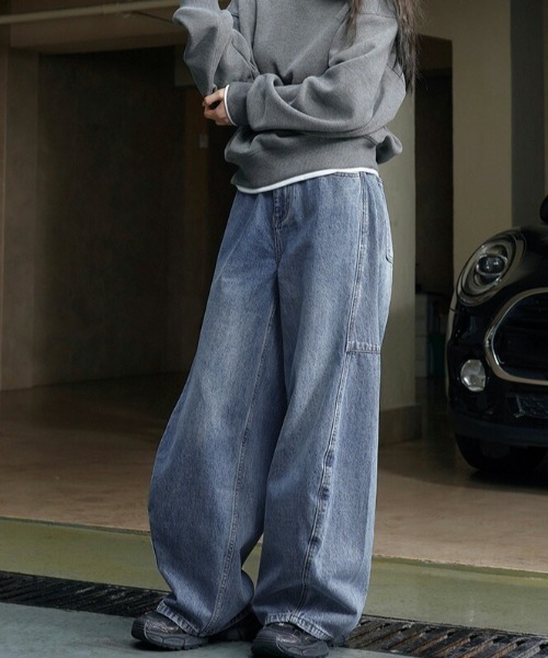 AMELY(エミリー)の「カーブデニムパンツ(デニムパンツ・レディース・ブルー系その他・M/L)」の5枚目の写真