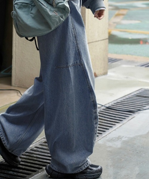 AMELY(エミリー)の「カーブデニムパンツ(デニムパンツ・レディース・ブルー系その他・M/L)」の6枚目の写真