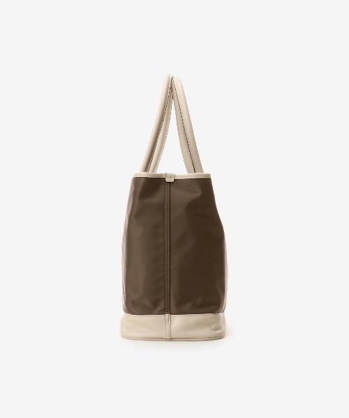 & chouette(アンドシュエット)の「《mama & chouette》トートバッグ(トートバッグ・レディース・オフホワイト/グレイッシュベージュ・FREE)」の11枚目の写真