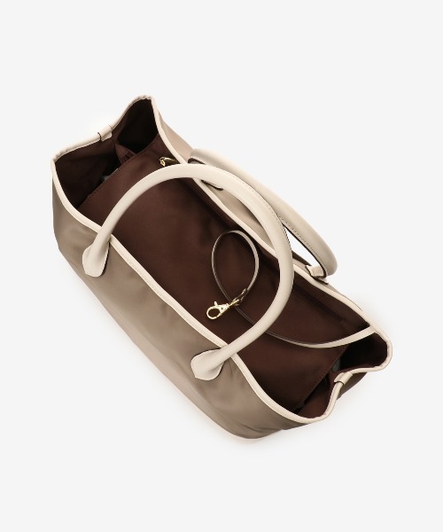 & chouette(アンドシュエット)の「《mama & chouette》トートバッグ(トートバッグ・レディース・オフホワイト/グレイッシュベージュ・FREE)」の13枚目の写真