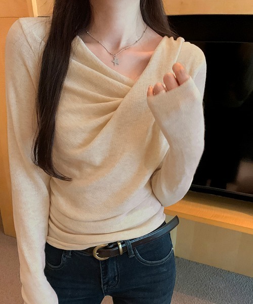 N.s(エヌドットエス)の「アシメデザインニットトップス(Tシャツ/カットソー・レディース・ピンク/ブラック/ブルー/ベージュ・M/S/L)」の1枚目の写真