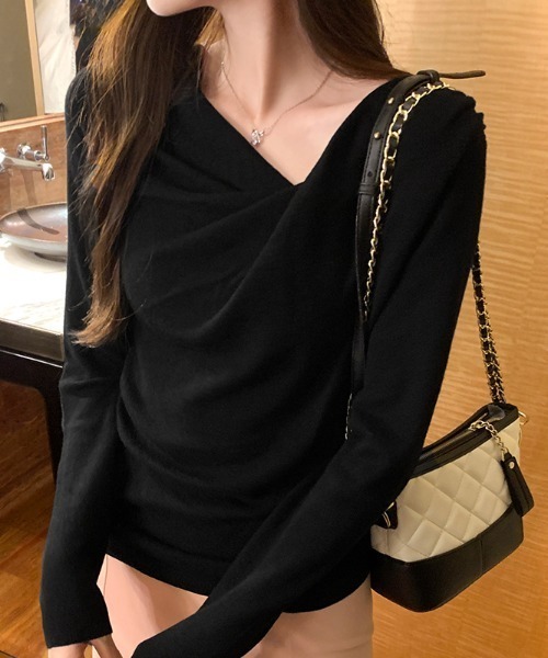 N.s(エヌドットエス)の「アシメデザインニットトップス(Tシャツ/カットソー・レディース・ピンク/ブラック/ブルー/ベージュ・M/S/L)」の2枚目の写真