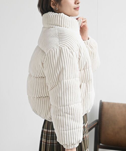 rps（アールピーエス）の「ワイドコール中綿スタンドジャケット（ダウンジャケット/コート・レディース・グレー/アイボリー/ピンク・フリー）」の12枚目の写真