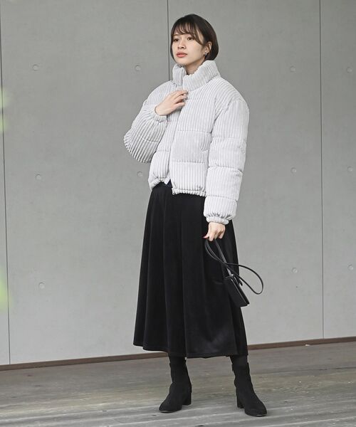 rps（アールピーエス）の「ワイドコール中綿スタンドジャケット（ダウンジャケット/コート・レディース・グレー/アイボリー/ピンク・フリー）」の13枚目の写真