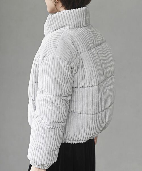 rps（アールピーエス）の「ワイドコール中綿スタンドジャケット（ダウンジャケット/コート・レディース・グレー/アイボリー/ピンク・フリー）」の18枚目の写真