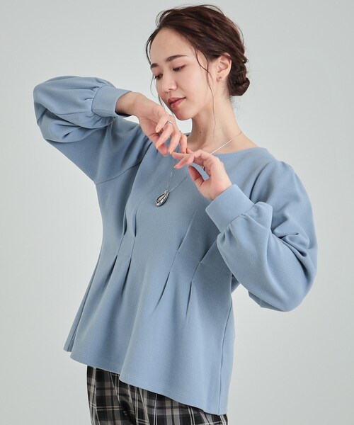 DRESKIP(ドレスキップ)の「◆ウエストタックで綺麗にくびれる 起毛ペプラムトップス(Tシャツ/カットソー・レディース・ライトブルー/ブラック/ナチュラル・01/04/02/03)」の1枚目の写真