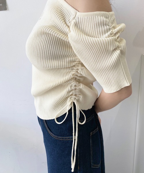 moment+(モーメントプラス)の「ワンショルドロストワンポイント刺繍SS半袖リブニットプルオーバー(ニット/セーター・レディース・ブラック/ナチュラル/オフホワイト・L/M)」の10枚目の写真