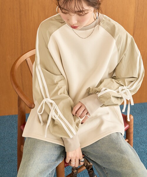 FREAK'S STORE(フリークスストア)の「限定展開 リボン ライン 異素材 ドッキング ラグラン プルオーバー(スウェット・レディース・ナチュラル/チャコールグレー/オートミール・フリ-)」の6枚目の写真