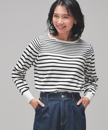 ボートネックニット