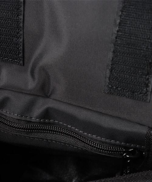 Manhattan Portage(マンハッタンポーテージ)の「Nylon Messenger Bag for Kids Pokemon Pikachu(メッセンジャーバッグ・キッズ・ブラック・XX-SMALL)」の15枚目の写真