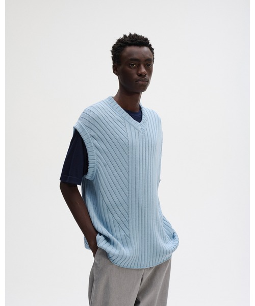 SOPHNET.（ソフネット）の「KNIT VEST（ニット/セーター・メンズ・ライトブルー/ブラック/ベージュ・X-LARGE/LARGE/MEDIUM/SMALL）」の11枚目の写真