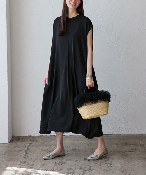 No Rule No Line(ノール-ルノーライン)の「フレンチスリーブマキシワンピ ポケット付き(ワンピース・レディース・モカ/ライトグレー/ブラック・FREE)」の15枚目の写真