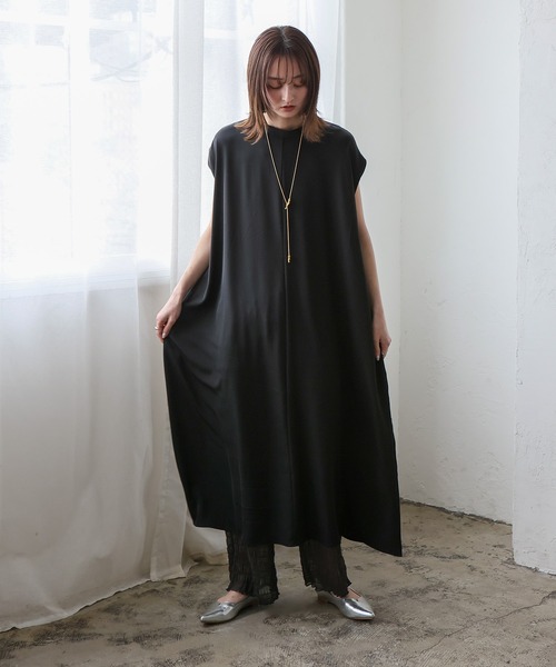 No Rule No Line(ノール-ルノーライン)の「フレンチスリーブマキシワンピ ポケット付き(ワンピース・レディース・モカ/ライトグレー/ブラック・FREE)」の18枚目の写真