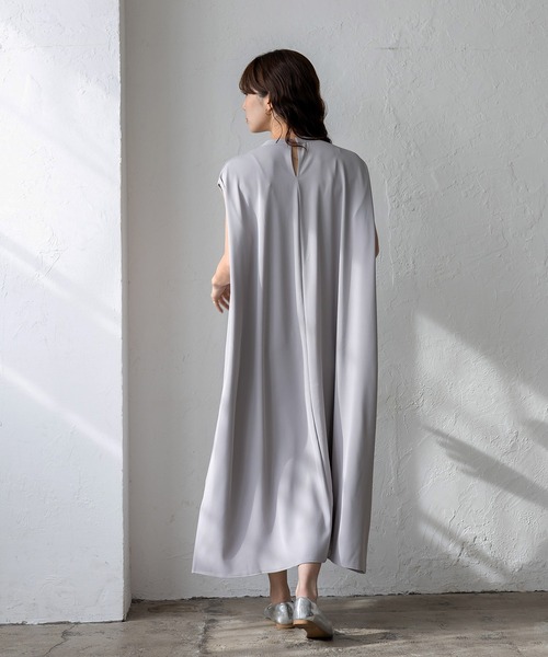 No Rule No Line(ノール-ルノーライン)の「フレンチスリーブマキシワンピ ポケット付き(ワンピース・レディース・モカ/ライトグレー/ブラック・FREE)」の13枚目の写真