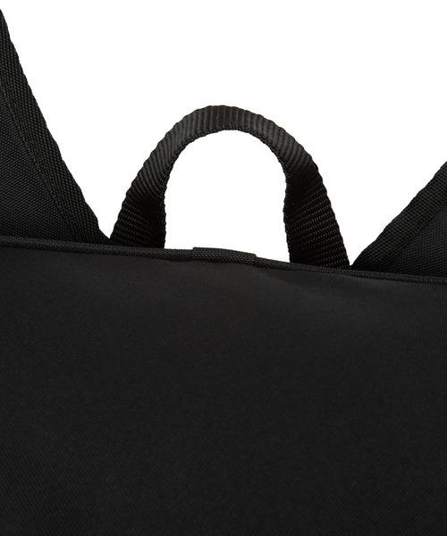 Champion(チャンピオン)の「リュックサック スーシテイ B4サイズ収納 15.6inch収納 37L 63963(バックパック/リュック・メンズ・ブラック×ホワイト/ベージュ×ブラック/ブラック×パープル/ブラック×グリーン・FREE)」の9枚目の写真