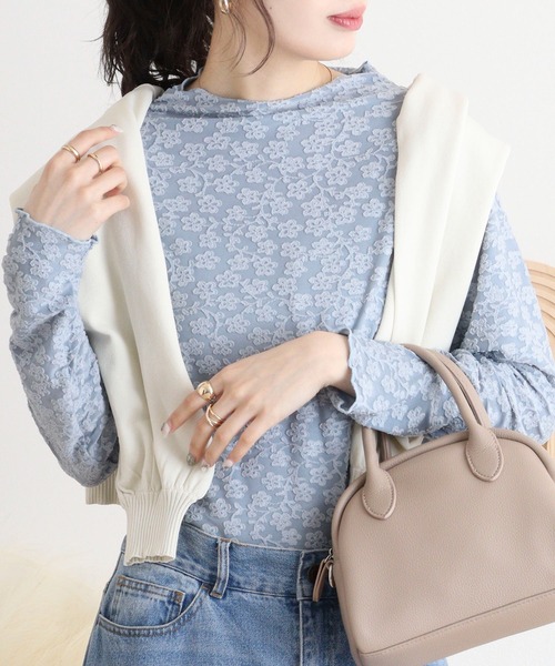 mitis(ミティス)の「mitis 花柄シアーボトルネックロンT(Tシャツ/カットソー・レディース・ブルー/ブラック/アイボリー・M)」の4枚目の写真