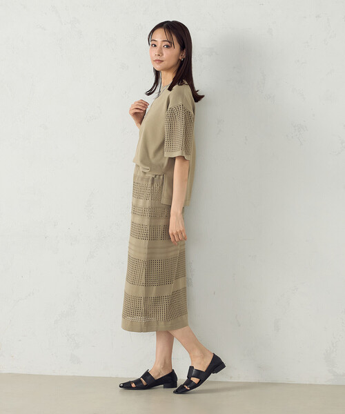 COMME CA ISM（コムサイズム）の「スクエアメッシュ フレアスリーブニット　/　セットアップ対応（ニット/セーター・レディース・ブラック/オリーブ・FREE）」の11枚目の写真
