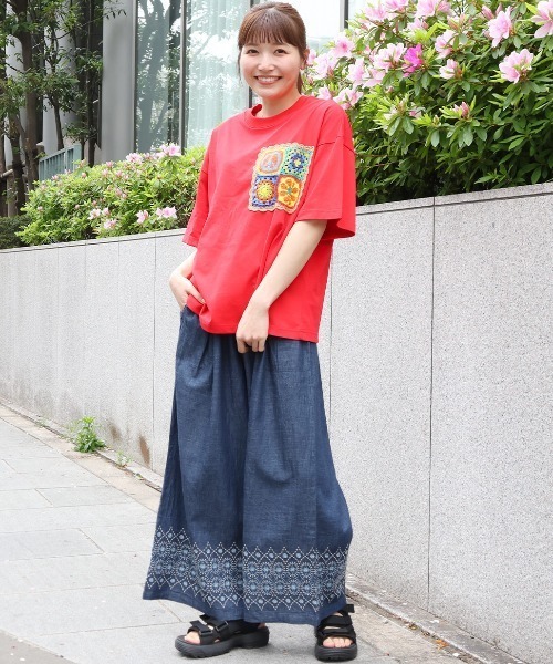 新品　チチカカ　エンブロイダリーデニムパンツ　刺繍 エンブロイダリーデニムパンツ(大きいサイズ) / パンツ
