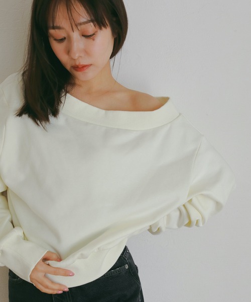 N WITH.（エヌウィズ）の「オフショルスウェット（スウェット・レディース・アイボリー/グレー・FREE）」の2枚目の写真
