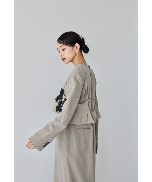 限定セール現品限りニアナ　ピンストライプテーラードビスチェドレス ベージュ着痩せ 限定セール現品限りニアナ ピンストライプテーラードビスチェドレス