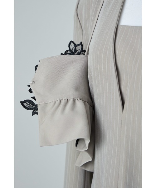 niana（ニアナ）の「ピンストライプテーラードビスチェドレス 2