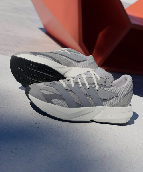 adidas（アディダス）の「ライトブレイズ / Lightblaze / アディダス adidas（スニーカー・メンズ・ブラック/グレー/ホワイト/ブラック系その他/ホワイト系その他・28.0cm/27.5cm/25.5cm/27.0cm/26.5cm/26.0cm/25.0cm/24.5cm/29.0cm/28.5cm/22.0cm/22.5cm/23.0cm/23.5cm/24.0cm/29.5cm/30.0cm）」の13枚目の写真