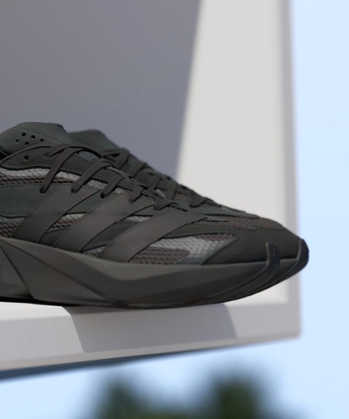 ライトブレイズ / Lightblaze / アディダス adidas（スニーカー