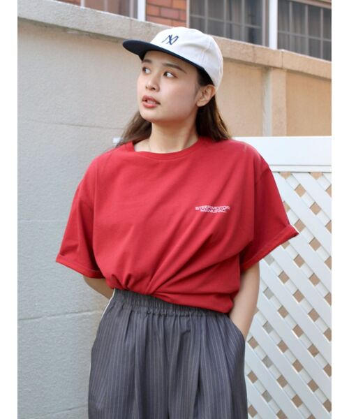 Ungrid(アングリッド)の「カープリントロゴTee(Tシャツ/カットソー・レディース・オフホワイト/チャコールグレー/レッド・FREE)」の21枚目の写真