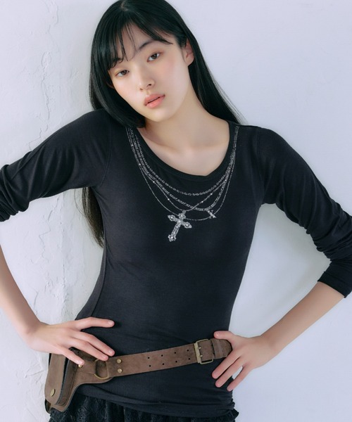 FCMM(エフシーエムエム)の「【日本限定】CROSS L/S TEE / クロスロングスリーブT(Tシャツ/カットソー・レディース・チャコール/ブラック/アイボリー・MEDIUM/SMALL)」の19枚目の写真