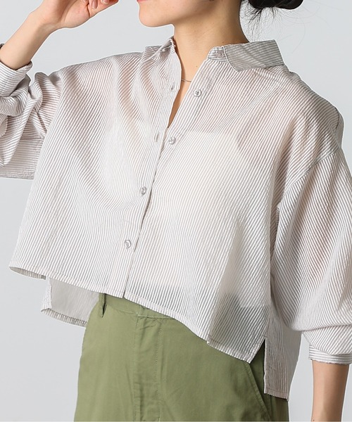 COLONY 2139(コロニートゥーワンスリーナイン)の「シアーストライプ短丈シャツ(シャツ/ブラウス・レディース・グリーン/ネイビー/イエロー/オフホワイト/グレー・FREE)」の3枚目の写真