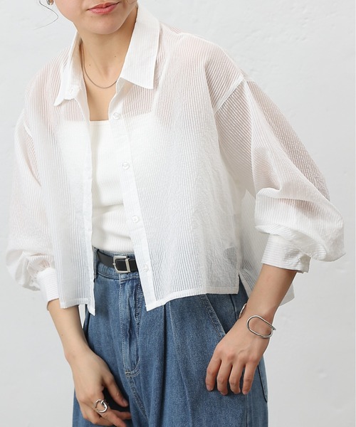 COLONY 2139(コロニートゥーワンスリーナイン)の「シアーストライプ短丈シャツ(シャツ/ブラウス・レディース・グリーン/ネイビー/イエロー/オフホワイト/グレー・FREE)」の2枚目の写真