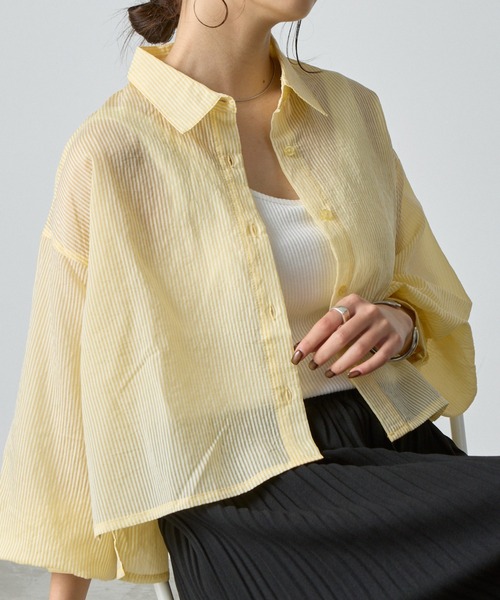 COLONY 2139(コロニートゥーワンスリーナイン)の「シアーストライプ短丈シャツ(シャツ/ブラウス・レディース・グリーン/ネイビー/イエロー/オフホワイト/グレー・FREE)」の5枚目の写真