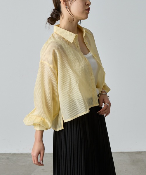 COLONY 2139(コロニートゥーワンスリーナイン)の「シアーストライプ短丈シャツ(シャツ/ブラウス・レディース・グリーン/ネイビー/イエロー/オフホワイト/グレー・FREE)」の19枚目の写真