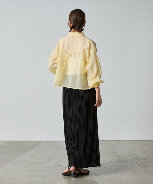 COLONY 2139(コロニートゥーワンスリーナイン)の「シアーストライプ短丈シャツ(シャツ/ブラウス・レディース・グリーン/ネイビー/イエロー/オフホワイト/グレー・FREE)」の22枚目の写真