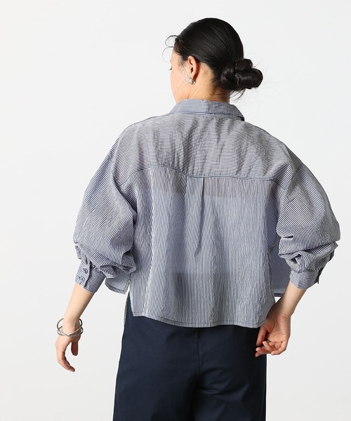 COLONY 2139(コロニートゥーワンスリーナイン)の「シアーストライプ短丈シャツ(シャツ/ブラウス・レディース・グリーン/ネイビー/イエロー/オフホワイト/グレー・FREE)」の10枚目の写真