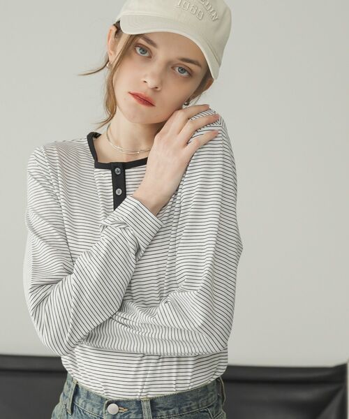 RETRO GIRL(レトロガール)の「ヘンリーネックカットソー(Tシャツ/カットソー・レディース・ブラック/ブラック系その他3/オフホワイト・FREE)」の9枚目の写真